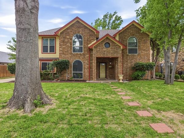 4134 Woodland Court, Grapevine, TX 76051