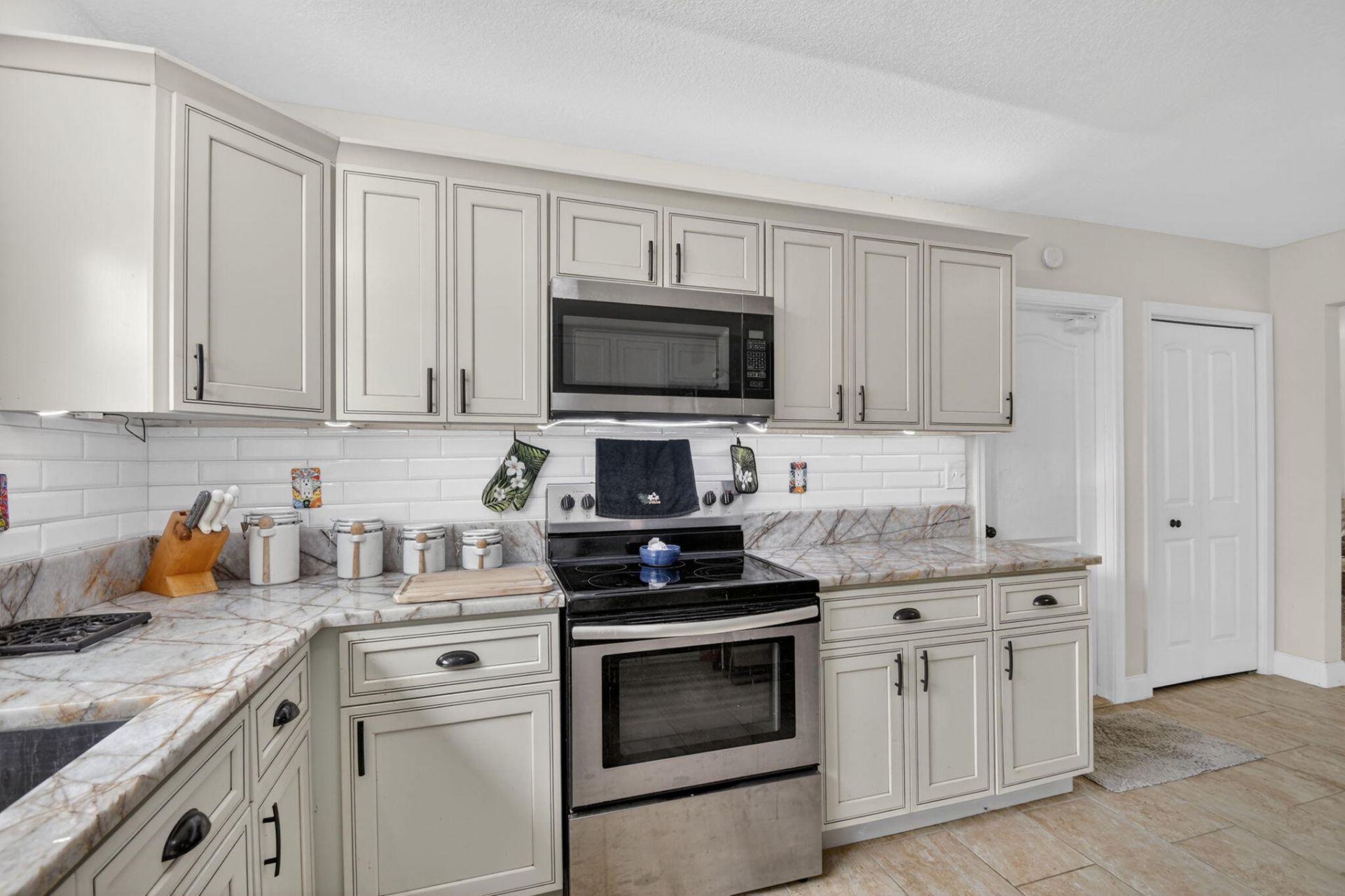 1262 Essex Drive, Wellington, FL 33414 Photo