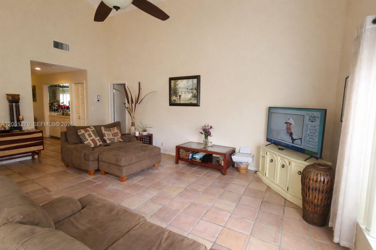 5524 Constant Spring Ter , Unit 213, Lauderhill, FL 33319 Photo