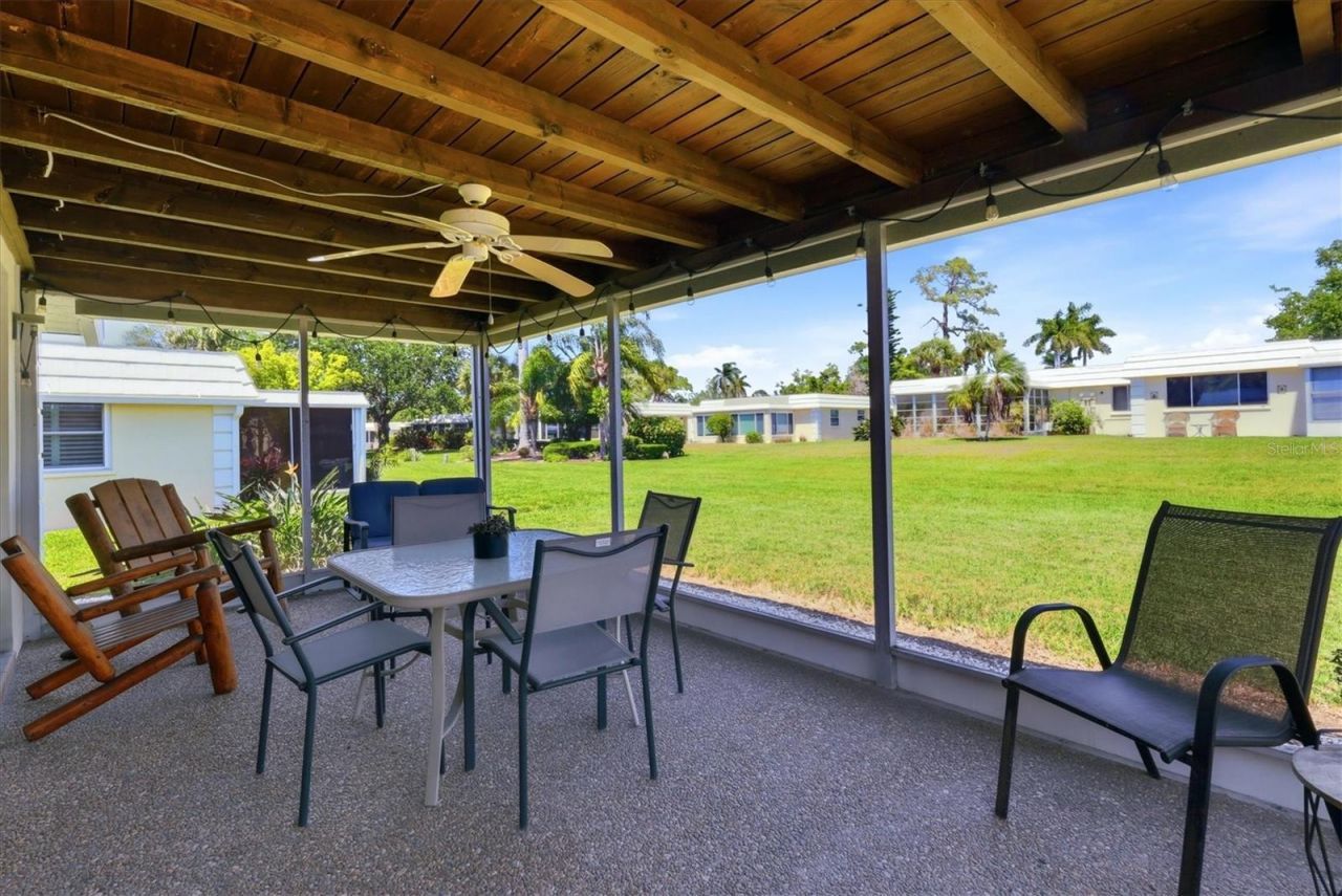 5887 Tidewood Avenue, Unit 2, Sarasota, FL 34231 Photo
