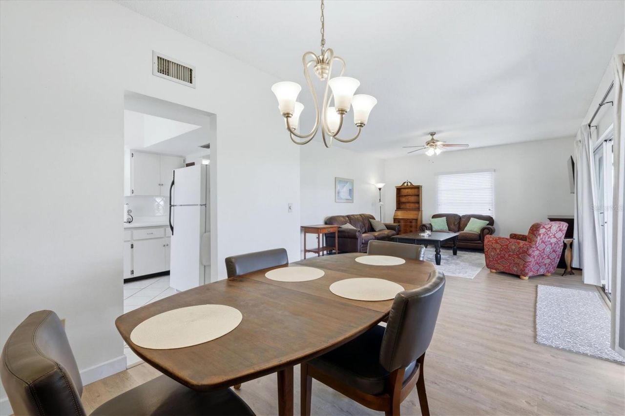 5887 Tidewood Avenue, Unit 2, Sarasota, FL 34231 Photo