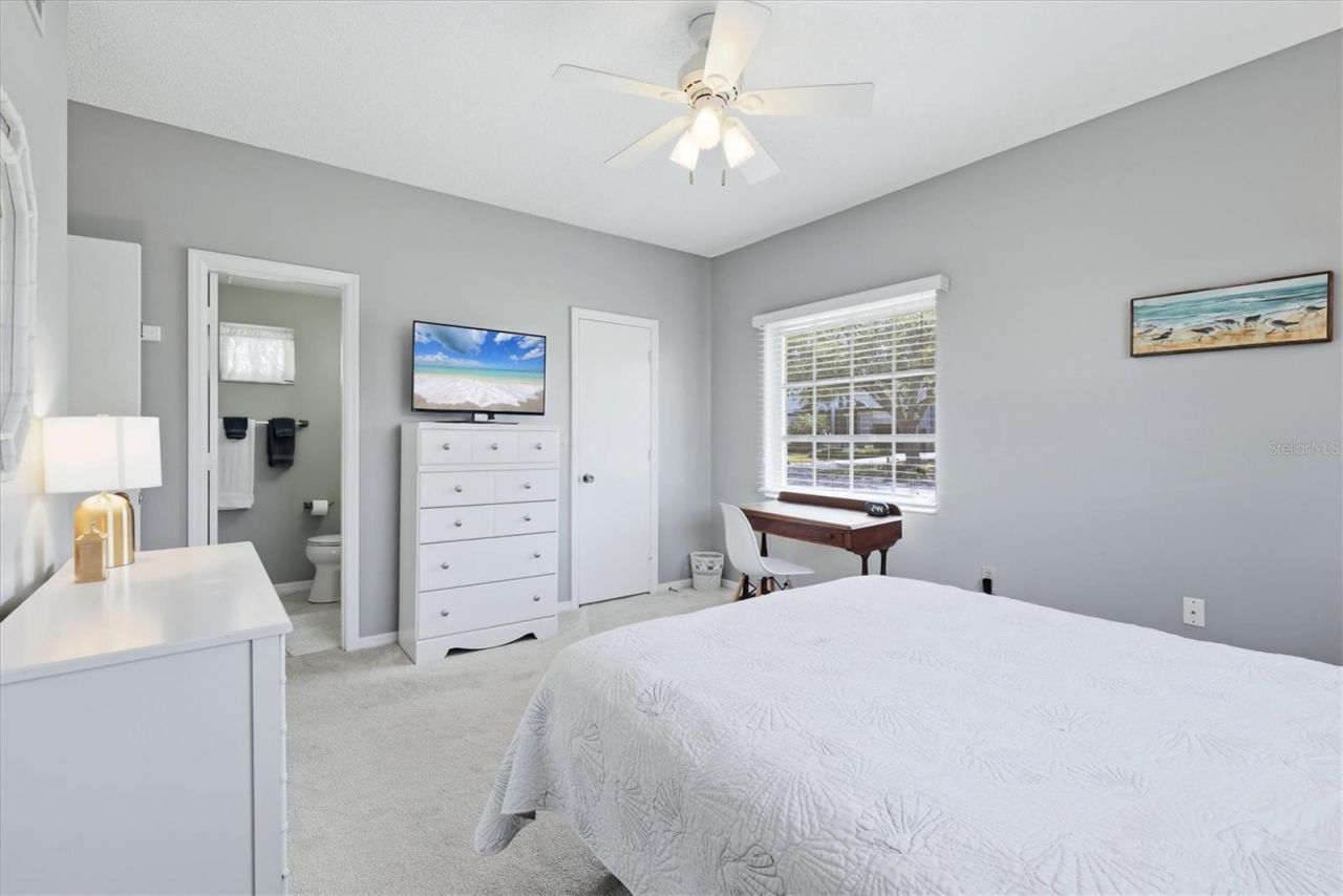 5887 Tidewood Avenue, Unit 2, Sarasota, FL 34231 Photo