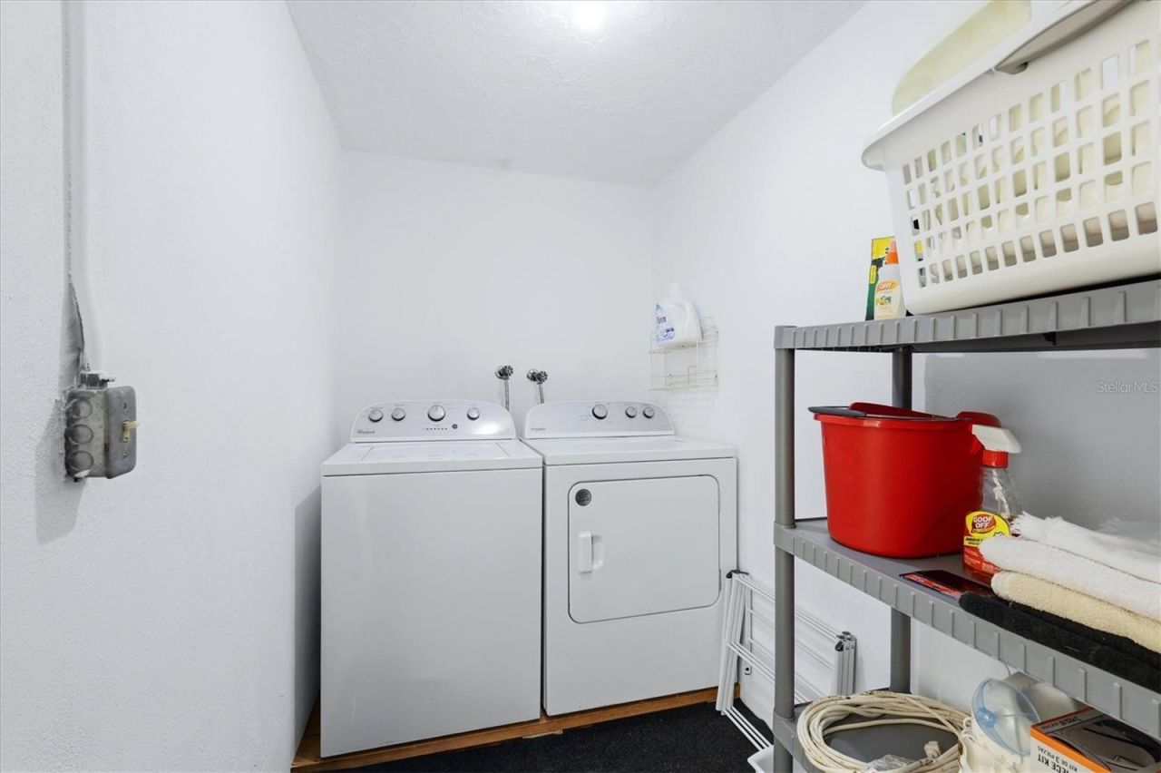 5887 Tidewood Avenue, Unit 2, Sarasota, FL 34231 Photo
