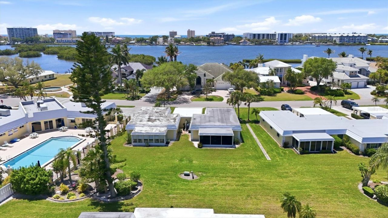 5887 Tidewood Avenue, Unit 2, Sarasota, FL 34231 Photo