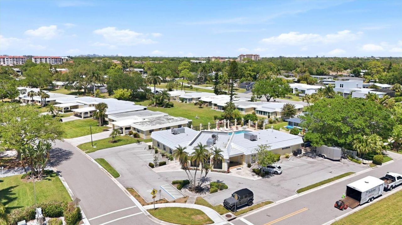 5887 Tidewood Avenue, Unit 2, Sarasota, FL 34231 Photo