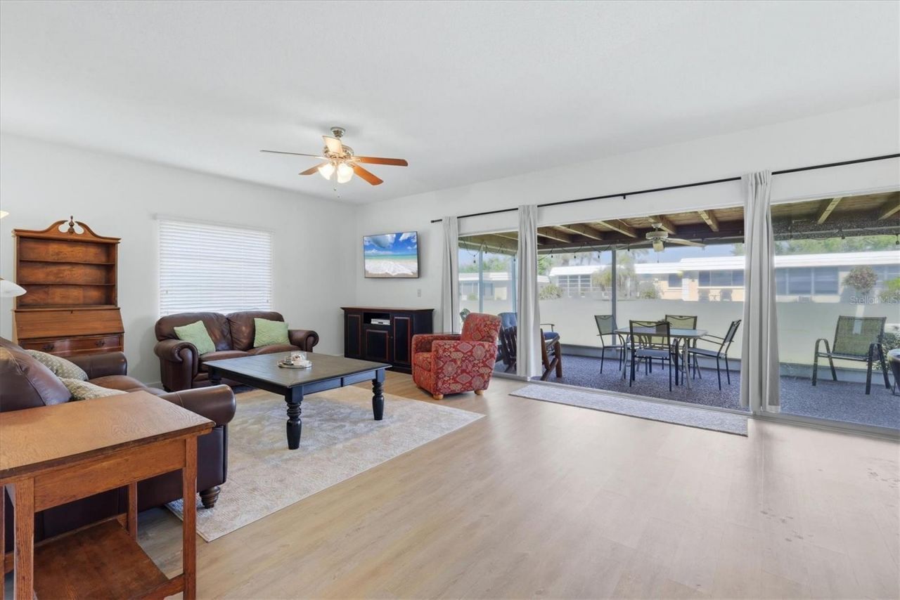 5887 Tidewood Avenue, Unit 2, Sarasota, FL 34231 Photo