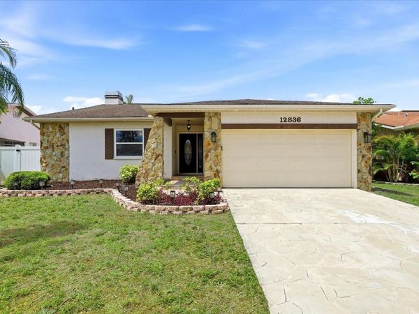 12836 PINEWAY DRIVE , LARGO, FL 33773