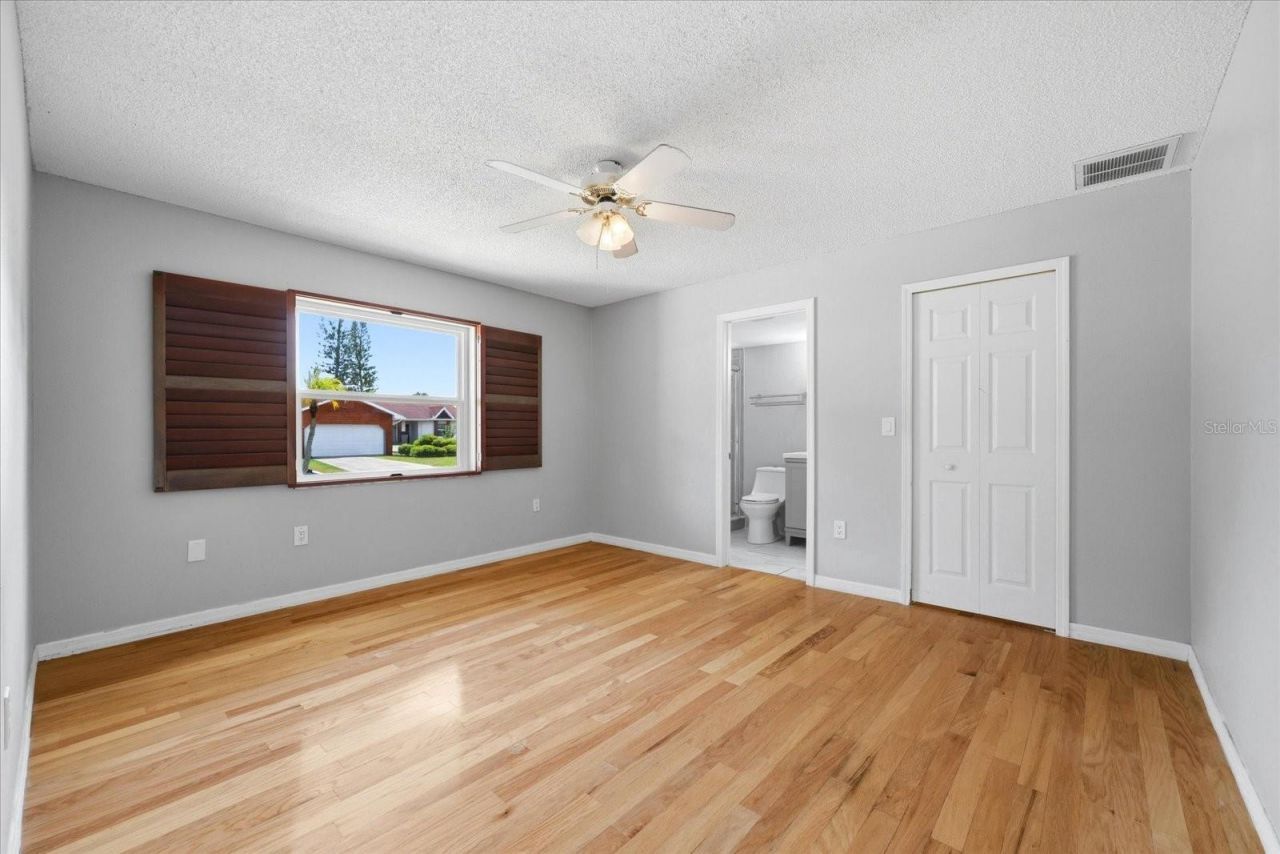 12836 Pineway Drive, Largo, FL 33773 Photo