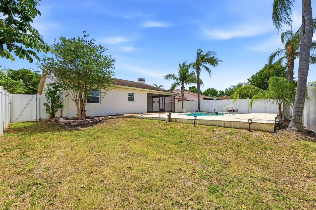 12836 Pineway Drive, Largo, FL 33773 Photo