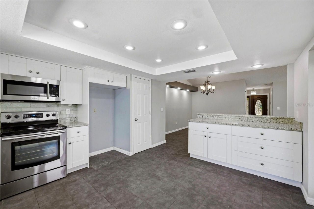 12836 Pineway Drive, Largo, FL 33773 Photo