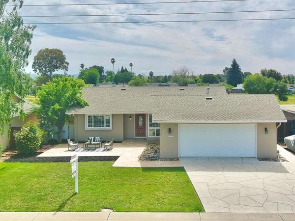 1476 Bluebell Dr, Livermore, CA 94551