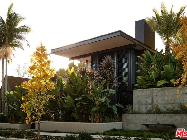 8850 Rosewood Avenue, West Hollywood, CA 90048