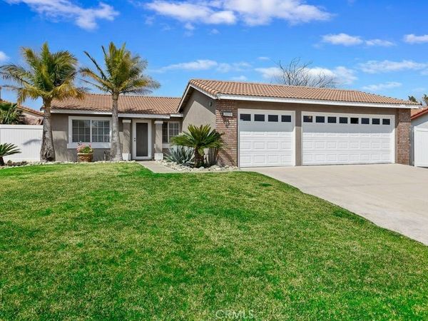 2058 W Fairview Drive, Rialto, CA 92377