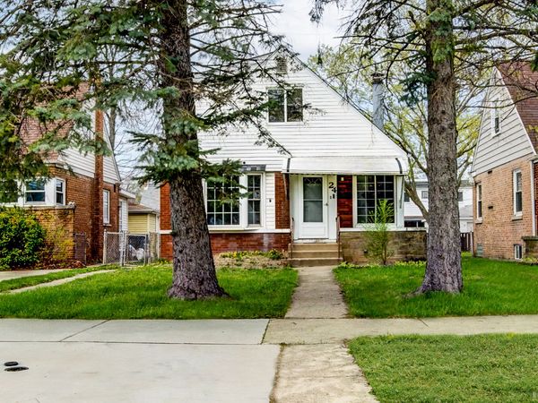 24 167th Street , Calumet City, IL 60409