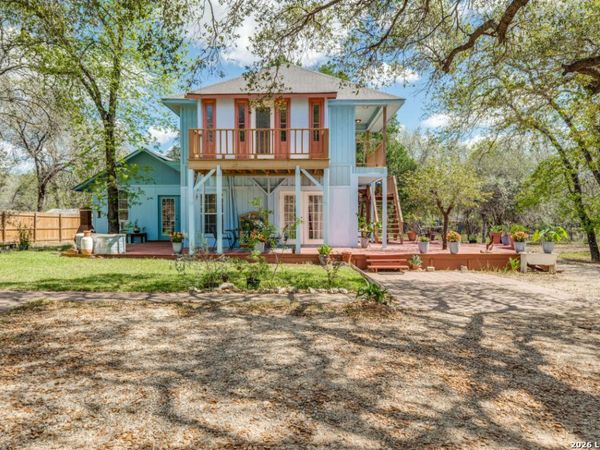1723 Medina Circle, San Antonio, TX 78264