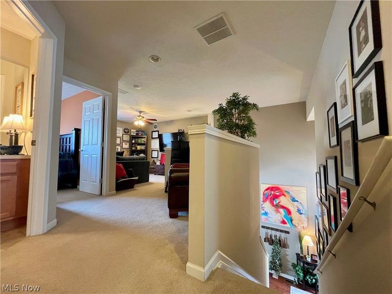 991 Croghan Way, Akron, OH 44321 Photo 13