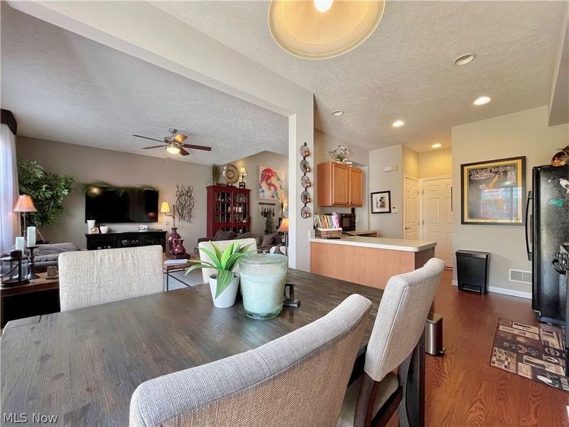 991 Croghan Way, Akron, OH 44321 Photo 8