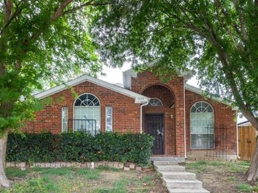 7133 Amber Drive, Dallas, TX 75241