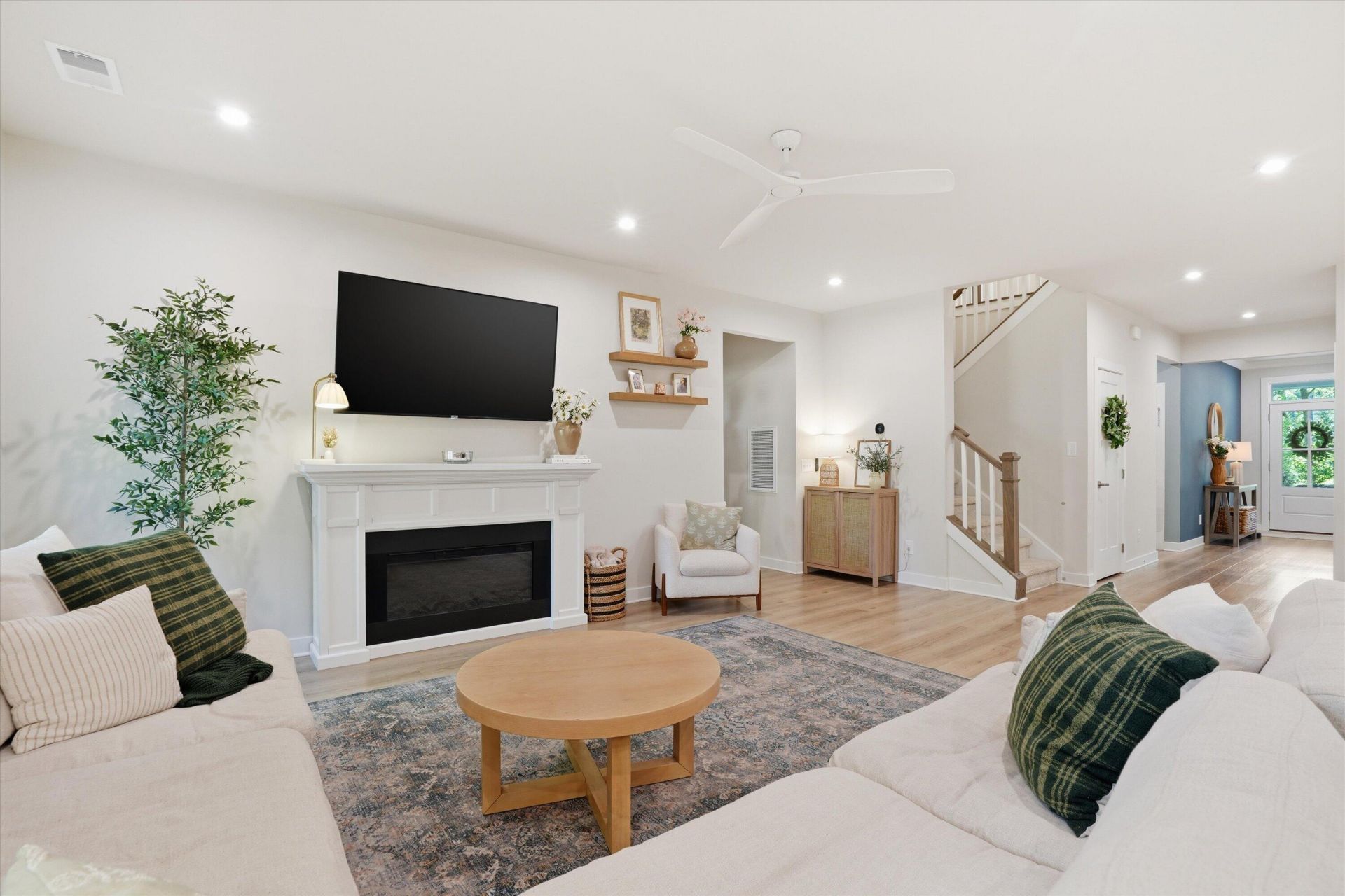 1024 Awendaw Lakes Boulevard Photo 10