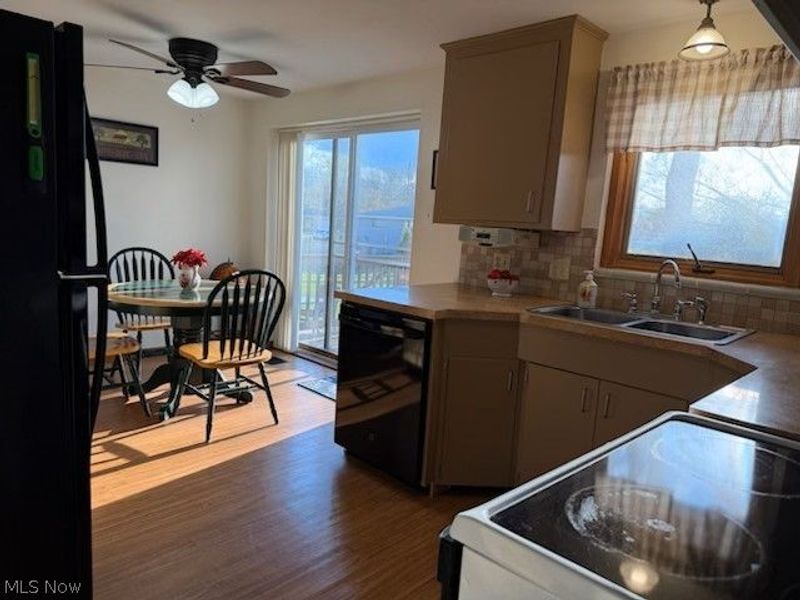 545 NW Royer Avenue NW, North Canton, OH 44720 Photo 11