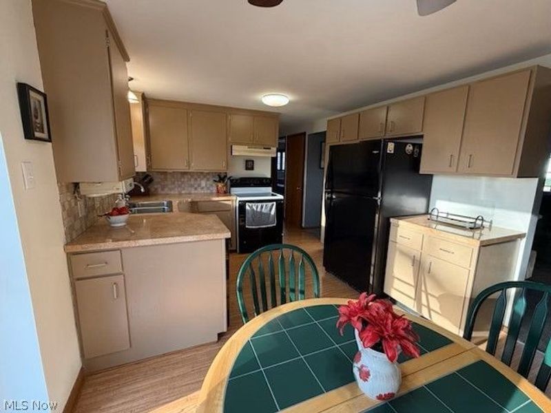 545 NW Royer Avenue NW, North Canton, OH 44720 Photo 7