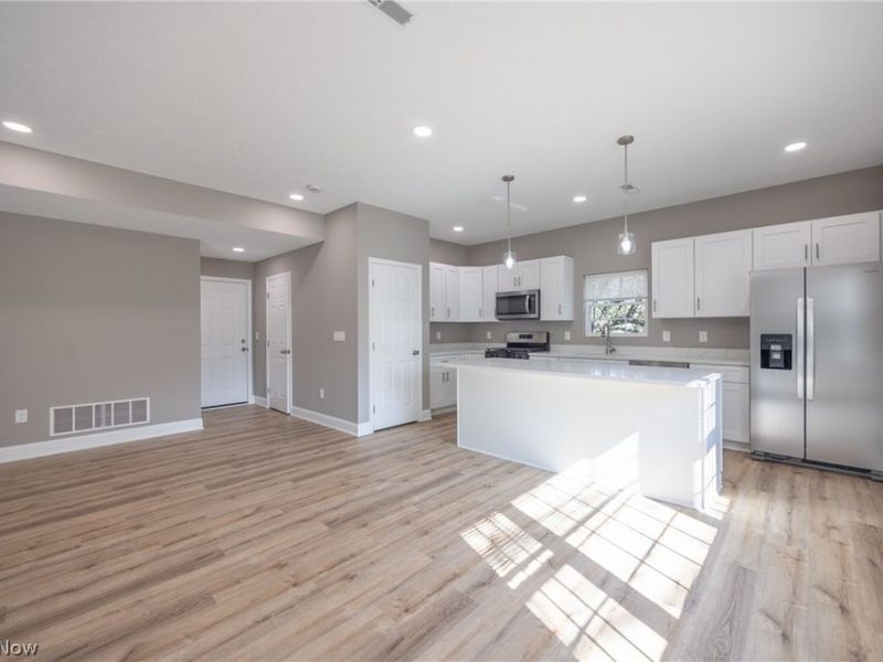 1738 E 298th Street, Wickliffe, OH 44092 Photo 10