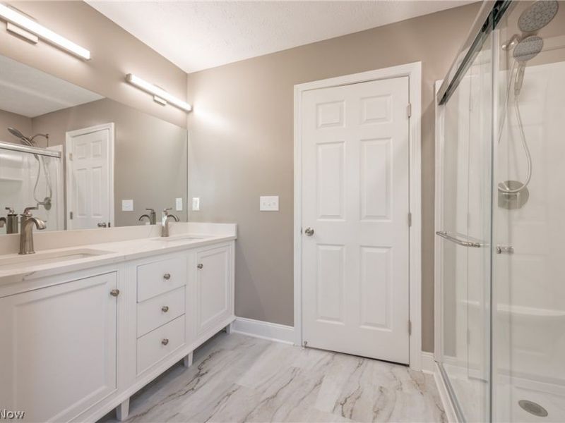 1738 E 298th Street, Wickliffe, OH 44092 Photo 24