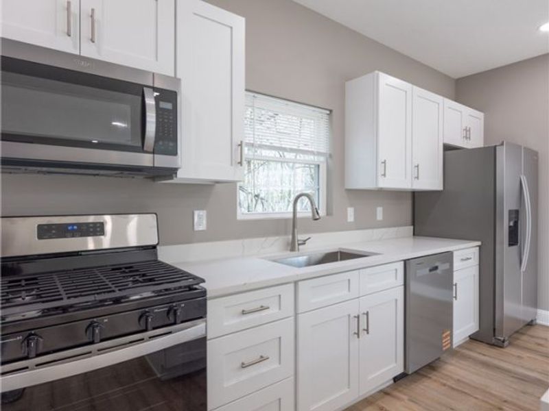 1738 E 298th Street, Wickliffe, OH 44092 Photo 5