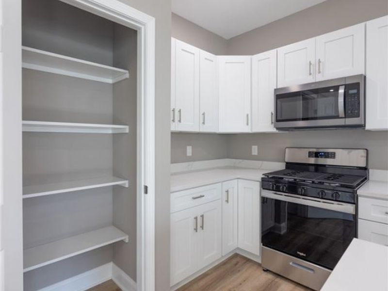 1738 E 298th Street, Wickliffe, OH 44092 Photo 8