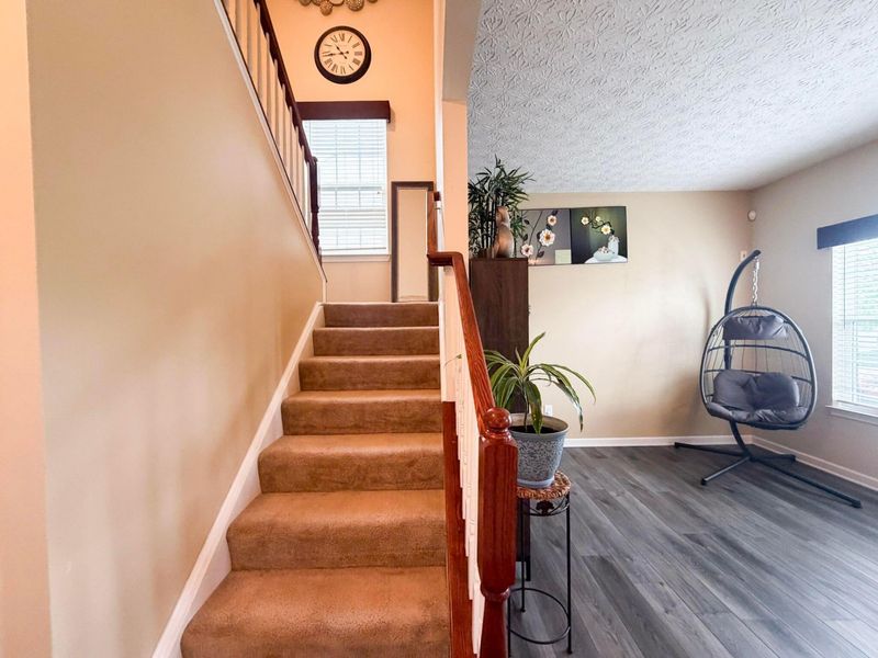 568 Stone Shadow Drive, Blacklick, OH 43004 Photo 6