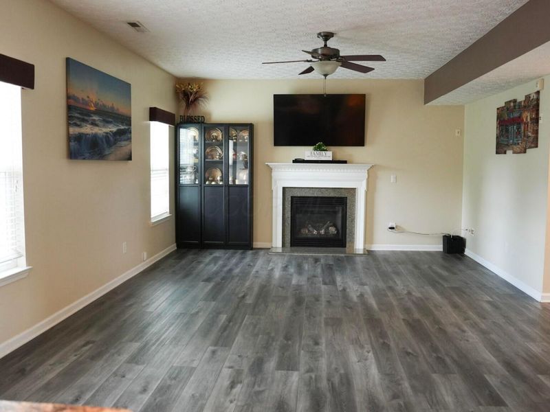 568 Stone Shadow Drive, Blacklick, OH 43004 Photo 7