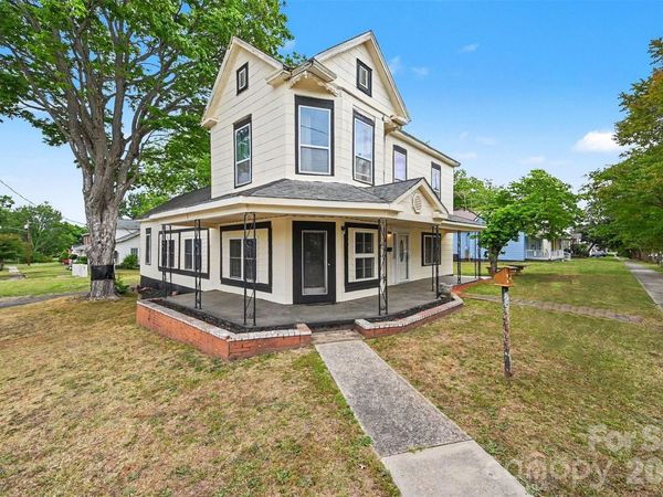 418 S Yadkin Avenue, Spencer, NC 28159