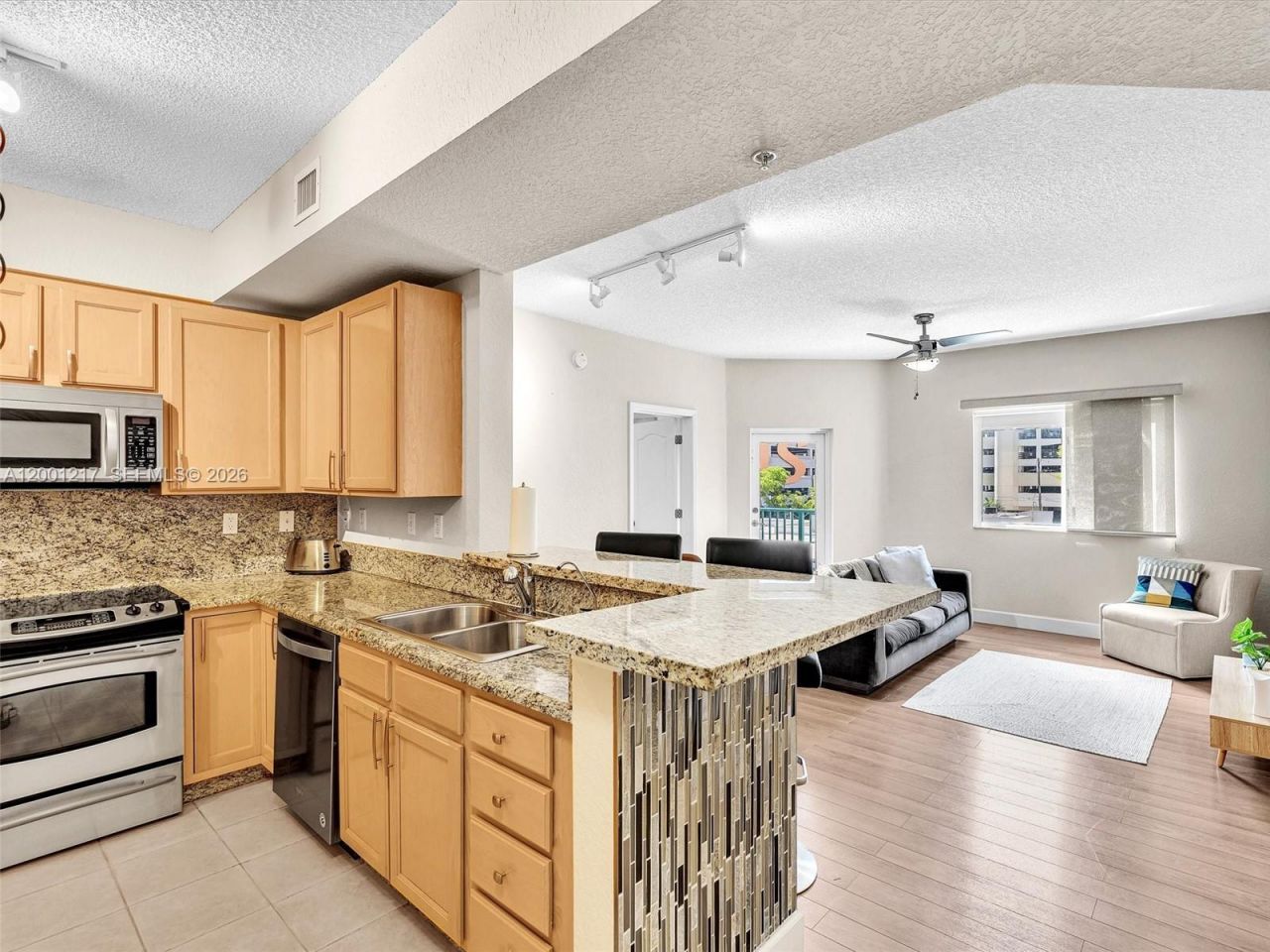 6001 SW 70th St, Unit 313, South Miami, FL 33143 Photo