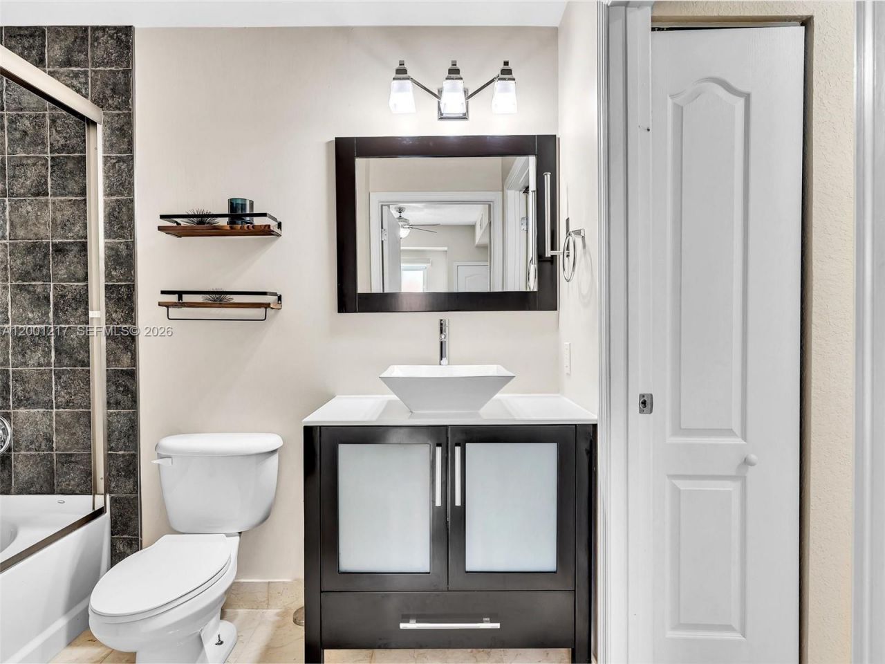 6001 SW 70th St, Unit 313, South Miami, FL 33143 Photo