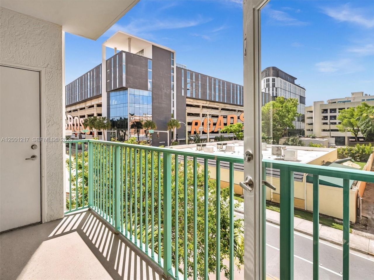 6001 SW 70th St, Unit 313, South Miami, FL 33143 Photo