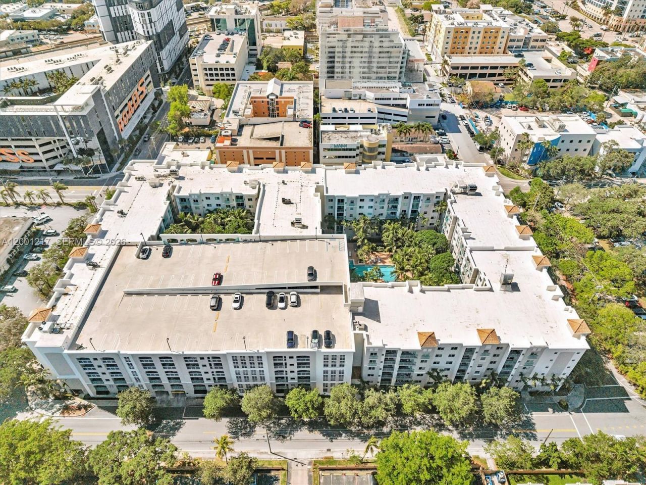 6001 SW 70th St, Unit 313, South Miami, FL 33143 Photo