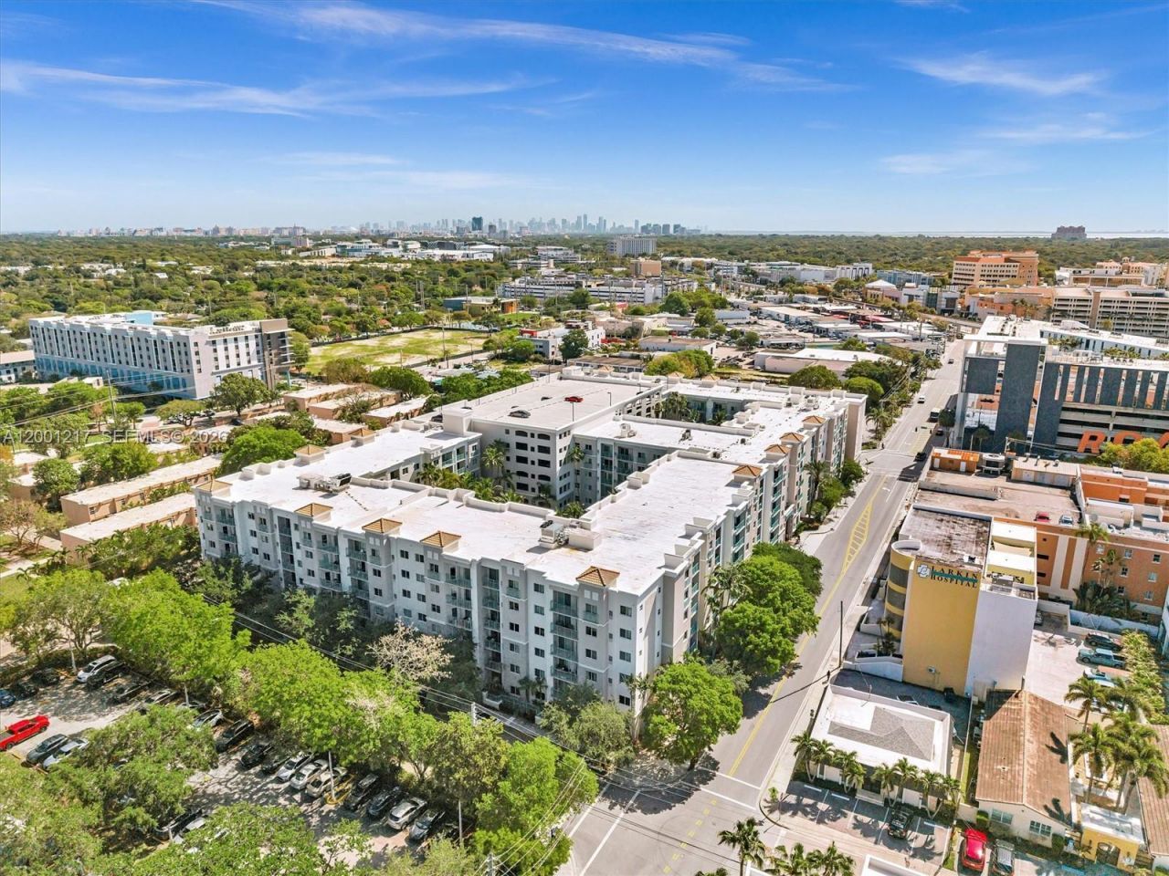 6001 SW 70th St, Unit 313, South Miami, FL 33143 Photo