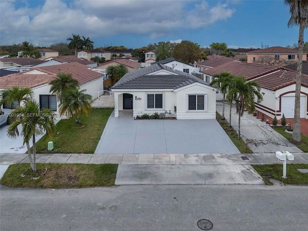 17403 SW 142nd Pl, Miami, FL 33177