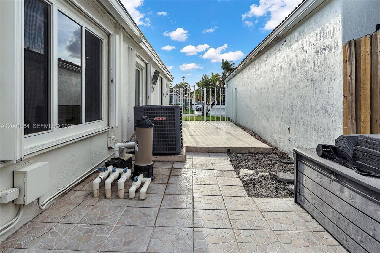 17403 SW 142nd Pl, Miami, FL 33177 Photo