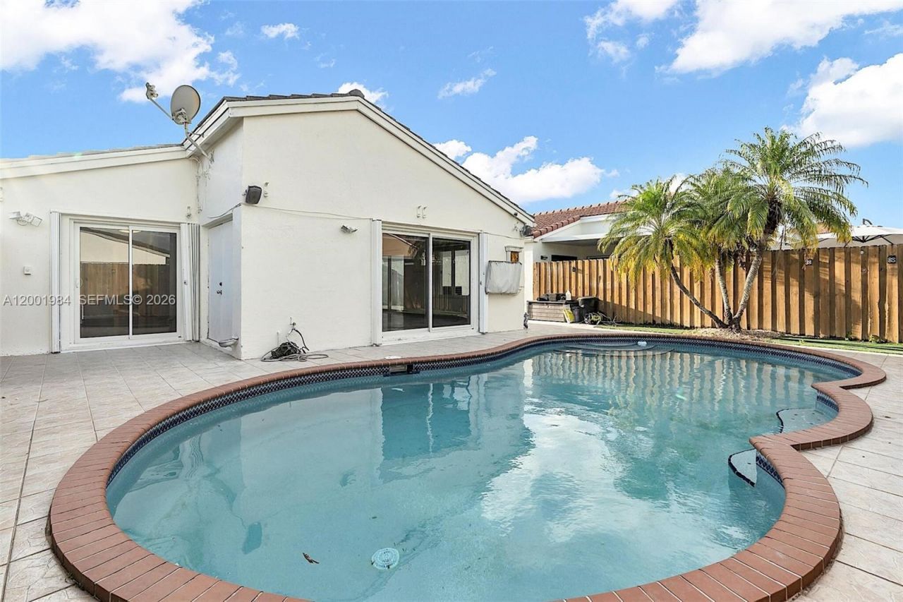 17403 SW 142nd Pl, Miami, FL 33177 Photo