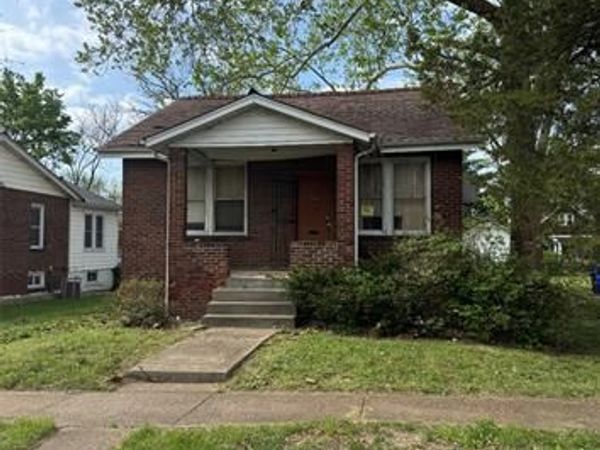 7054 Julian Avenue, University City, MO 63130