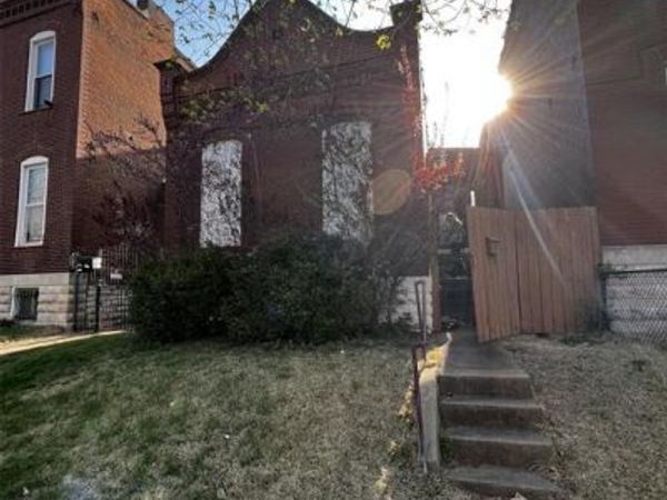 4130 Oregon Avenue , St Louis, MO 63118