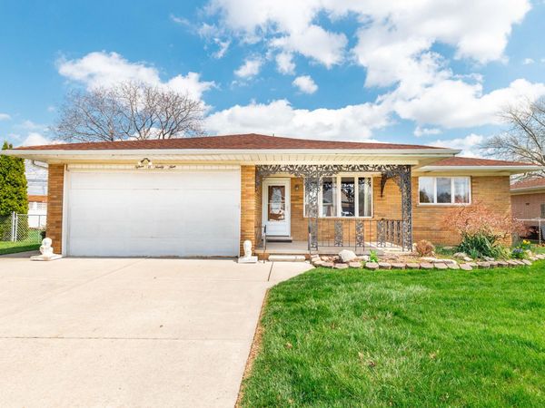 15099 Reeck Road, Southgate, MI 48195