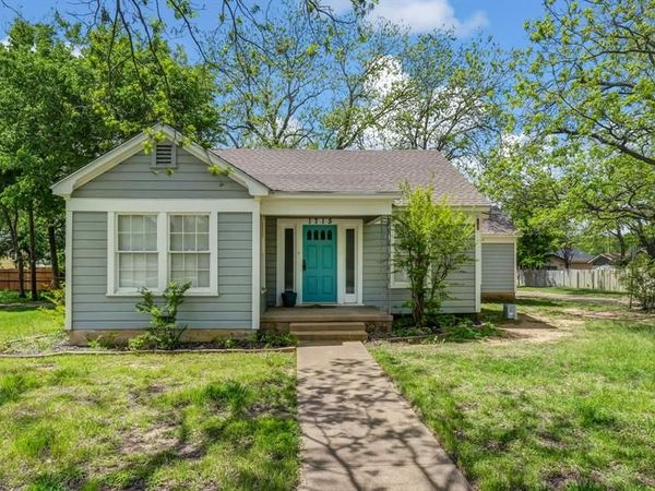 1715 N Oak Avenue, Mineral Wells, TX 76067