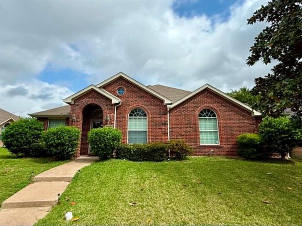 1129 Miramar Avenue, DeSoto, TX 75115