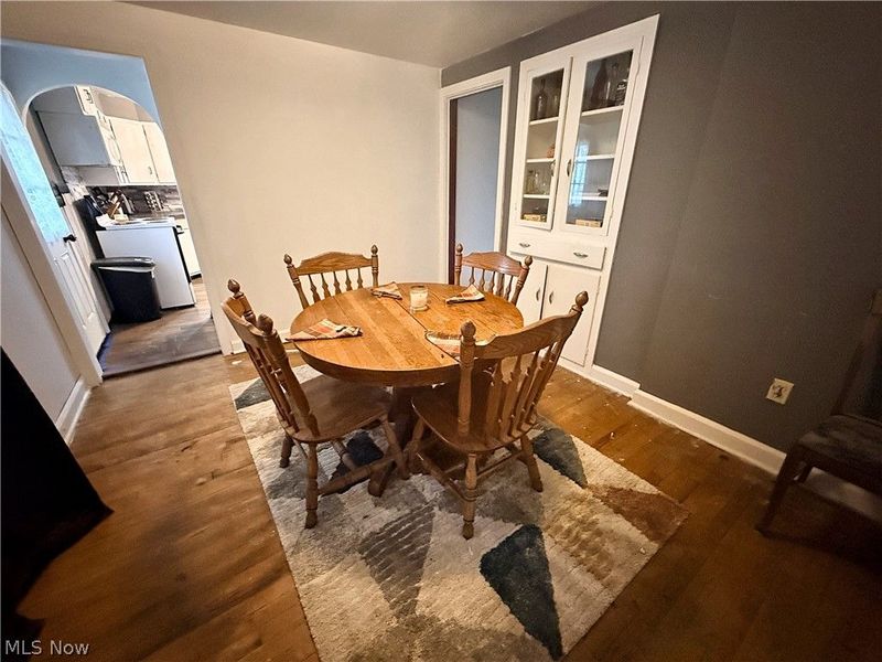 221 W Wood Street, Malvern, OH 44644 Photo 4