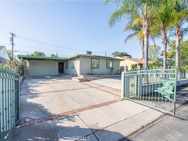 8855 Tyrone Avenue, Panorama City, CA 91402