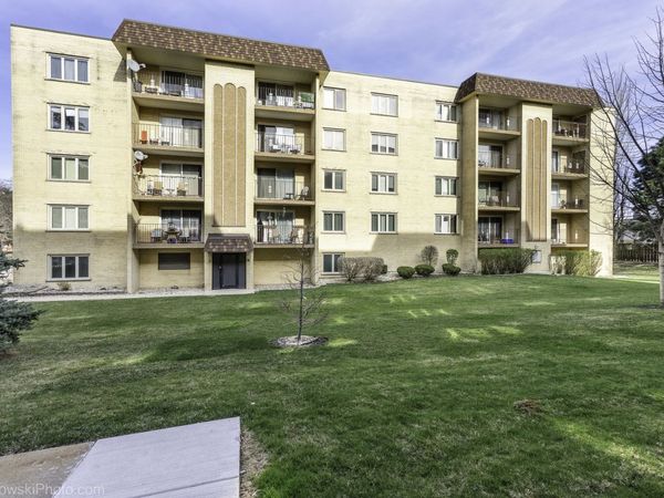 4106 N Narragansett Avenue, Unit 208, Chicago, IL 60634