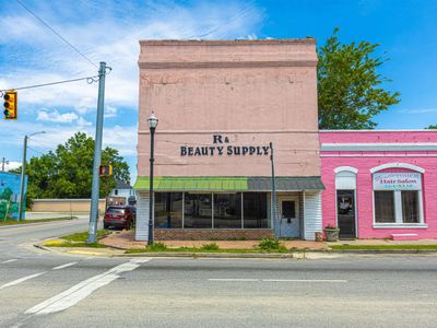 1 E Main St., Andrews, SC 29510