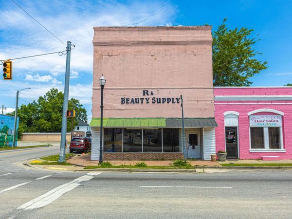 1 E Main St., Andrews, SC 29510